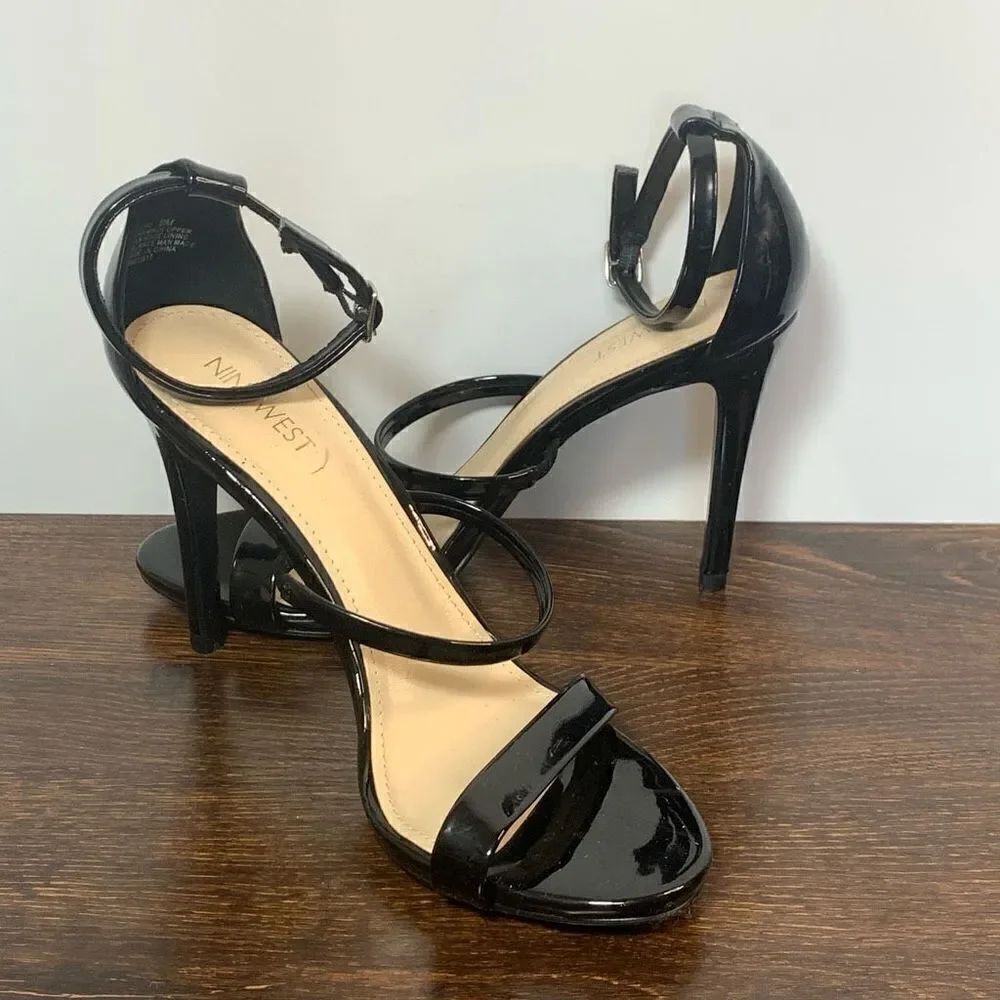 Nine West Lioro Black Patent Synthetic 4” heel size 9